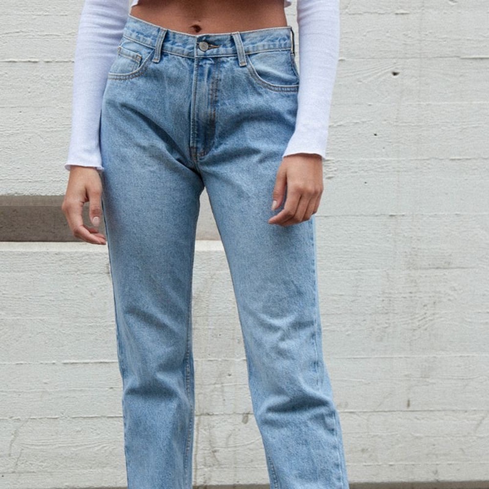 molly light wash jeans